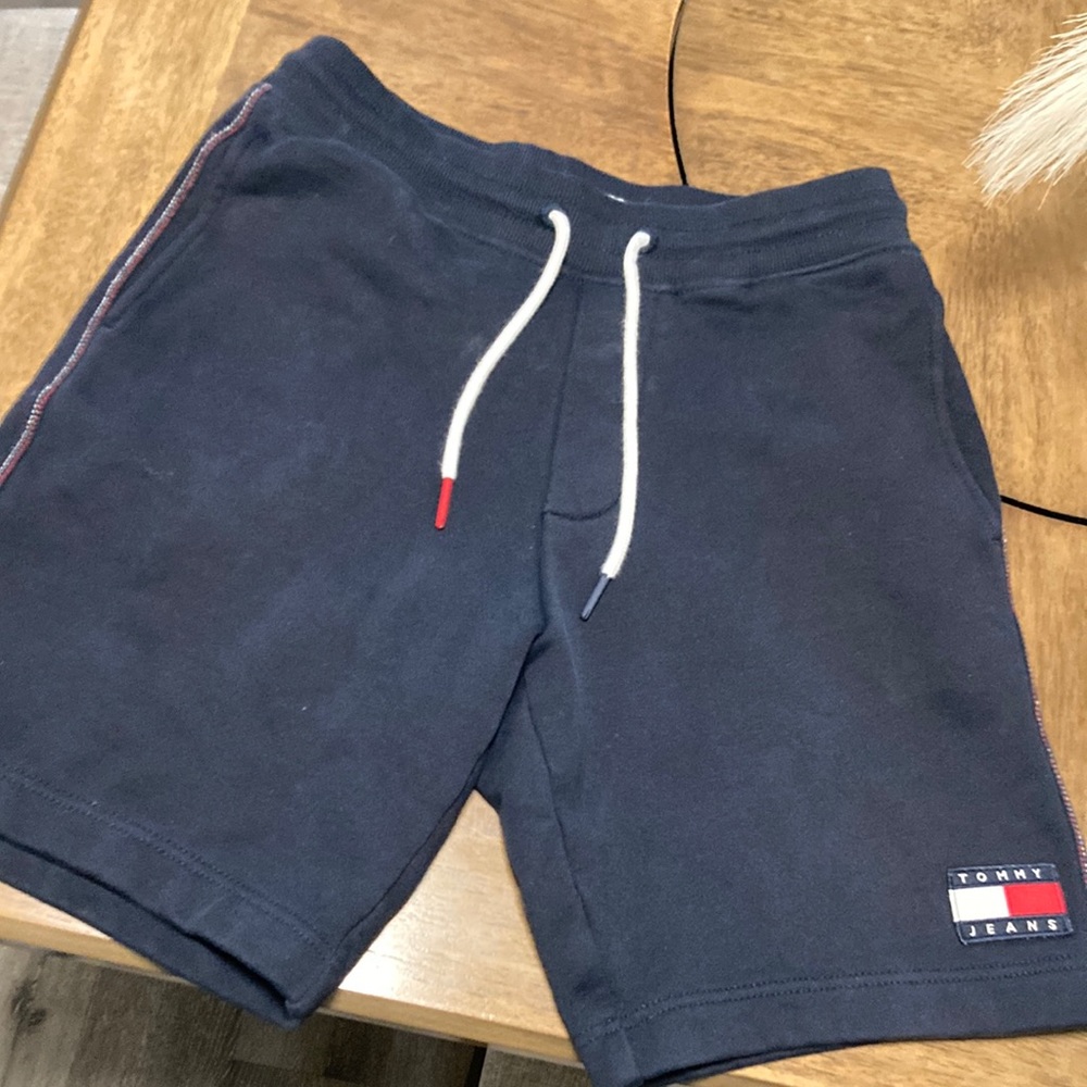 Tommy Hilfiger shorts size small